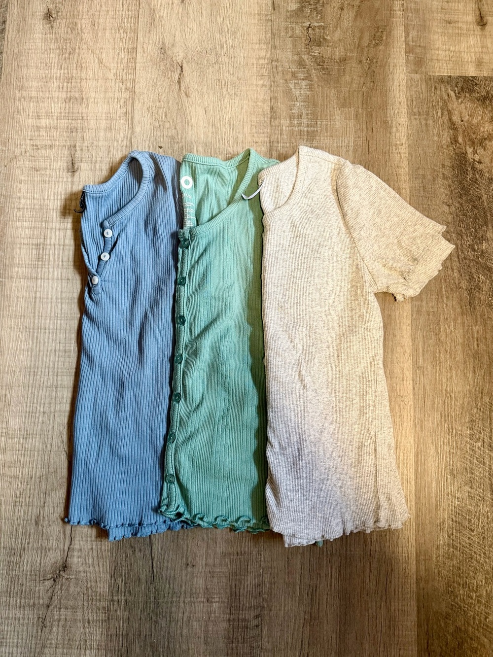 Set of three shirts for Girl Size 10